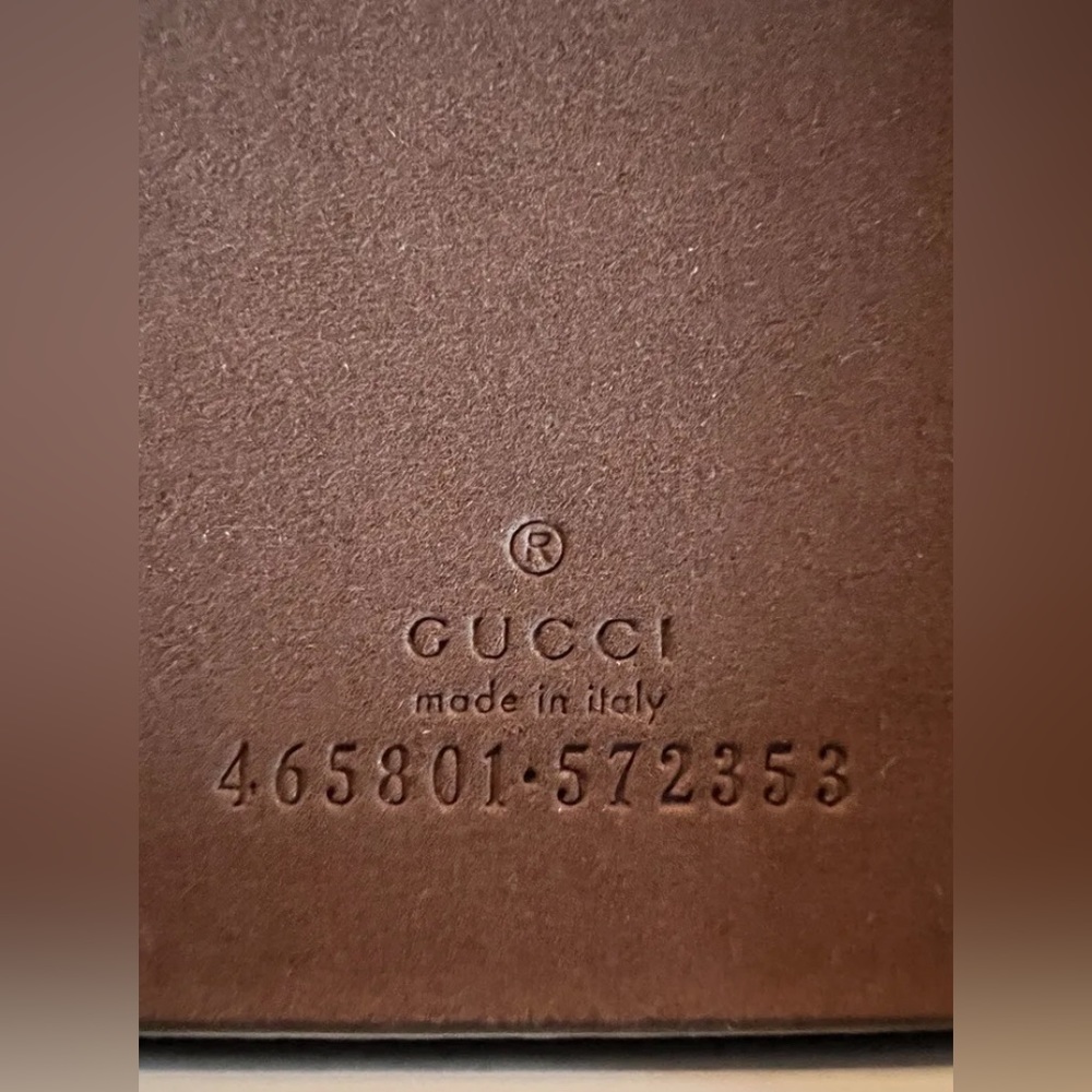 Gucci Blind for Love GG Monogram bee iPhone case for 6 / 7 / 8 - Picture 5 of 11
